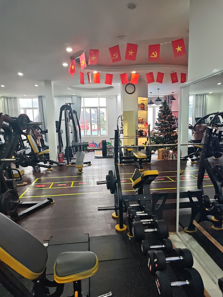 PT GYM CENTER